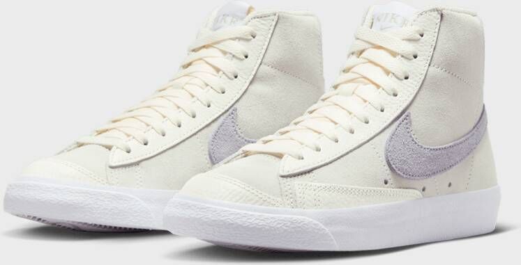 Nike Wmns Blazer Mid '77 Basketball Schoenen pale ivory pewter honeydew sail maat: 36.5 beschikbare maaten:36.5