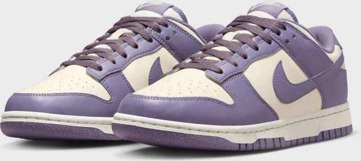 Nike WMNS Dunk Low in Paars