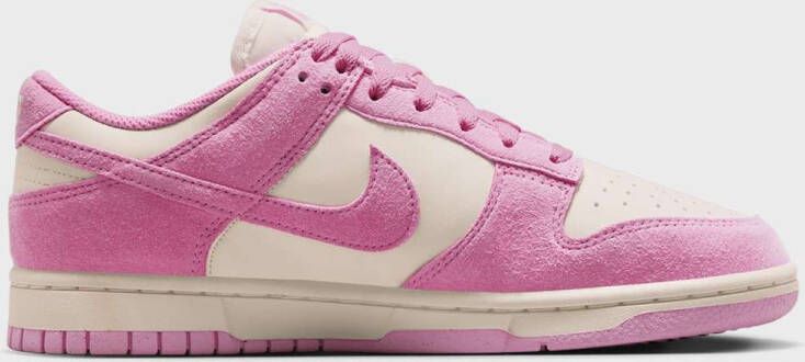 Nike WMNS Dunk Low Dunk in lichtroze formaten: 39
