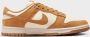 Nike WMNS Dunk Low Dunk in beige formaten: 36.5 - Thumbnail 6