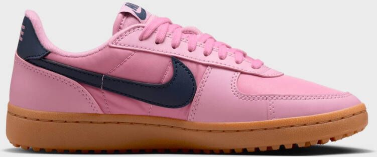 Nike WMNS Field General Lifestyle in lichtroze formaten: 37.5