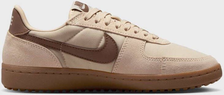 Nike WMNS Field General SE Lifestyle in beige formaten: 36.5