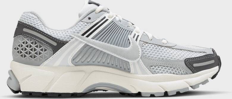 Nike Wmns Zoom Vomero 5 Trendy Sneakers Dames pure platinum metallic silver maat: 37.5 beschikbare maaten:36.5 37.5 38.5 39 40.5 41