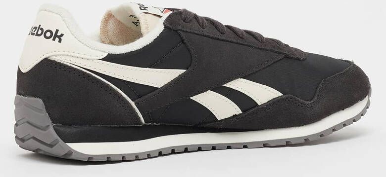 Reebok Classic AZ Lifestyle in zwart formaten: 36