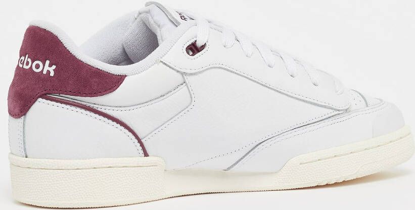 Reebok Club C Bulc in wit formaten: 43