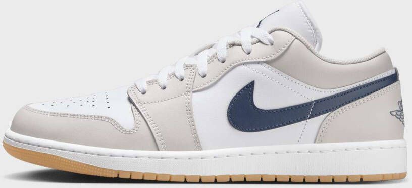 Jordan Air 1 Mid Low Air 1 in beige formaten: 42.5