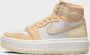 Jordan WMNS Air 1 Elevate High Air 1 in goud formaten: 36.5 - Thumbnail 2