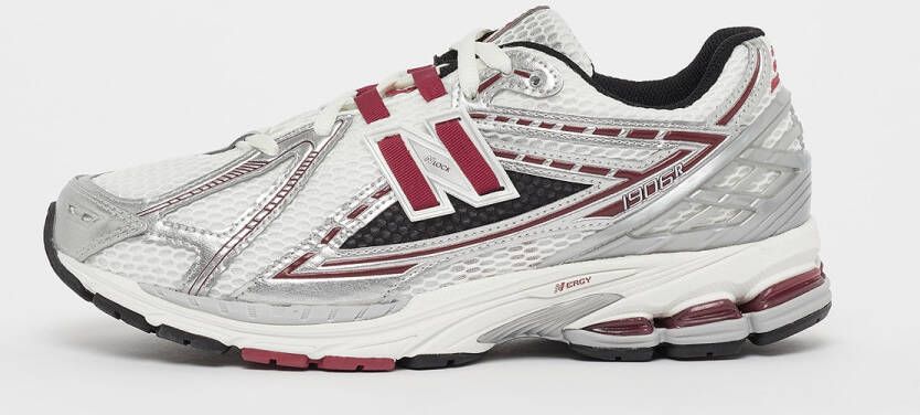 New Balance 1906 in zilver formaten: 36