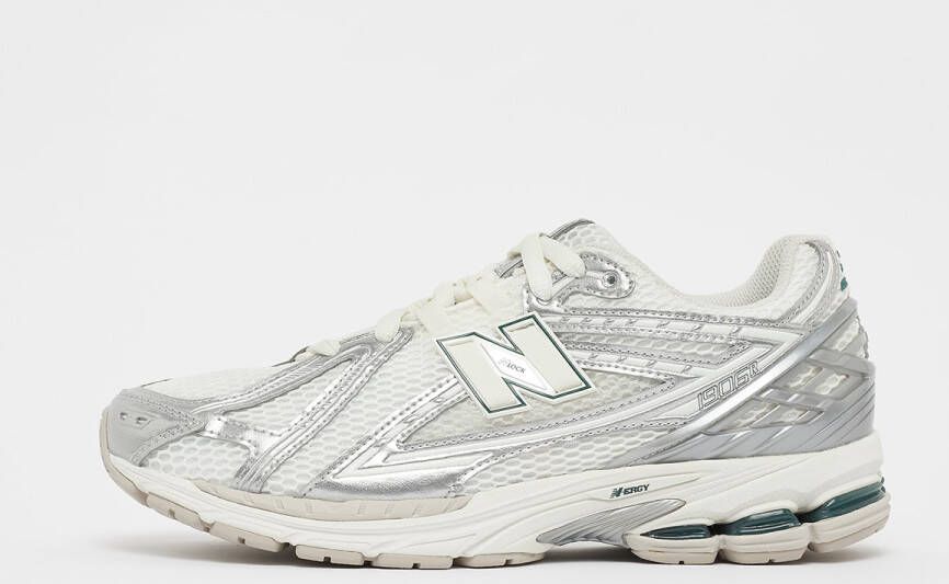 New Balance 1906 Lifestyle in zilver formaten: 38