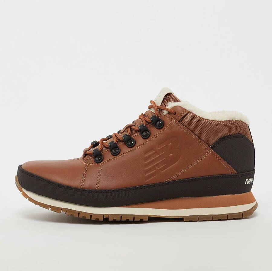 New Balance 754 Lifestyle in bruin formaten: 41.5