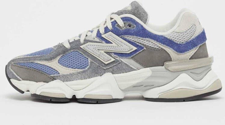 New Balance 9060 Lifestyle in grijs formaten: 37.5