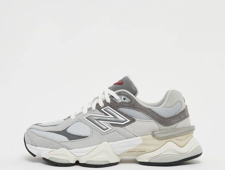 New Balance 9060 Lifestyle in grijs formaten: 37.5