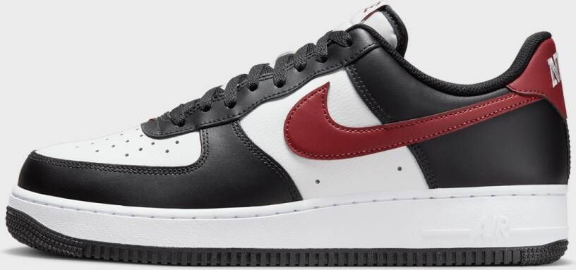 Nike Air Force 1 07 1 Schoenen black dark team red summit white