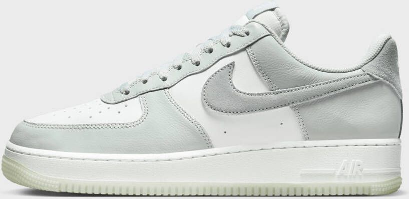 Nike Air Force 1 '07 LV8 Air Force 1 in wit formaten: 41
