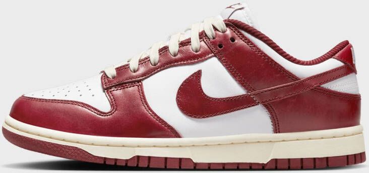 Nike Dunk Low TBT Dunk in rood formaten: 36.5