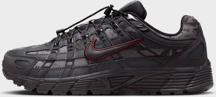 Nike WMNS P-6000 in zwart formaten: 40.5