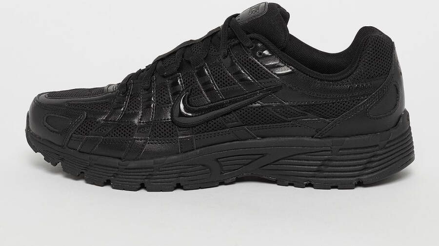 Nike P-6000 in zwart formaten: 42