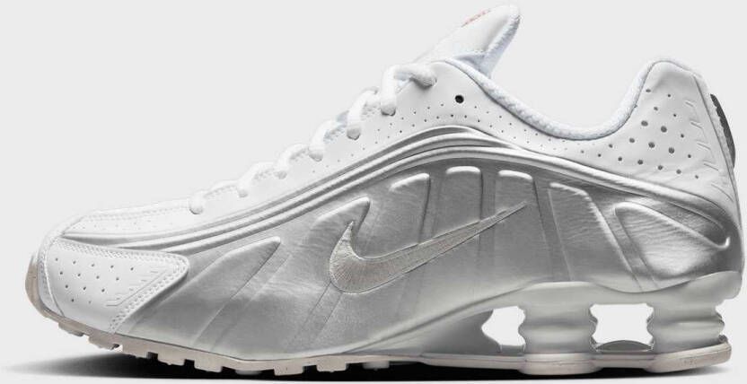 Nike Shox R4 Running in wit formaten: 44.5