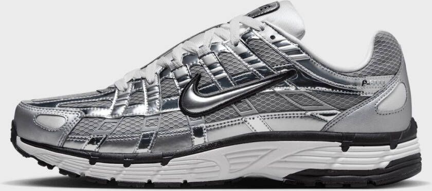 Nike P-6000 in zilver formaten: 41