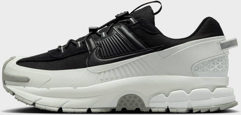 Nike Vomero Roam Lifestyle in multicolor formaten: 41
