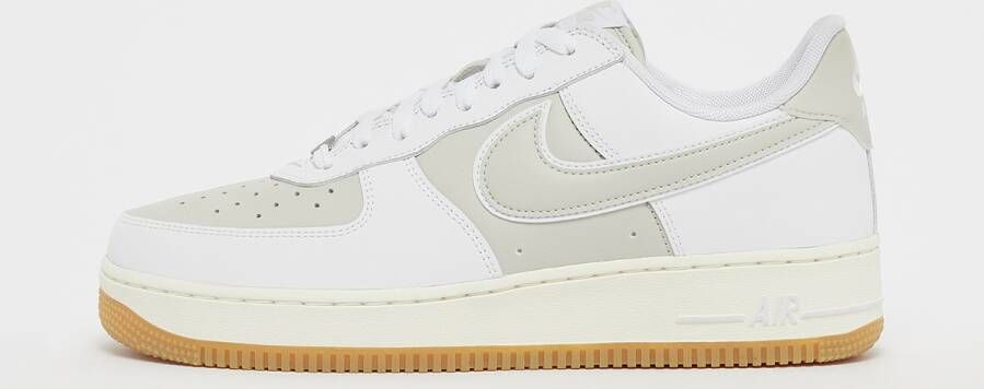 Nike Wmns Air Force 1 '07 Basketball Schoenen white light bone light silver mica green maat: 36.5 beschikbare maaten:36.5 37.5 38