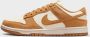 Nike WMNS Dunk Low Dunk in beige formaten: 36.5 - Thumbnail 3