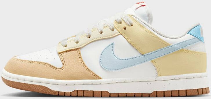 Nike WMNS Dunk Low Next Nature Dunk in beige formaten: 38