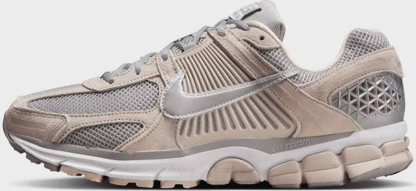 Nike Zoom Vomero 5 Lifestyle in beige formaten: 42.5