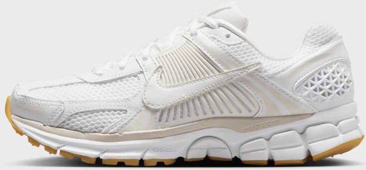 Nike Zoom Vomero 5 Lifestyle in wit formaten: 36.5