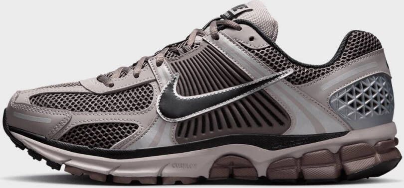 Nike Zoom Vomero 5 men Lifestyle bruin Schoenen