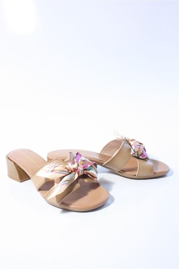 Hispanitas Dames slippers cognac