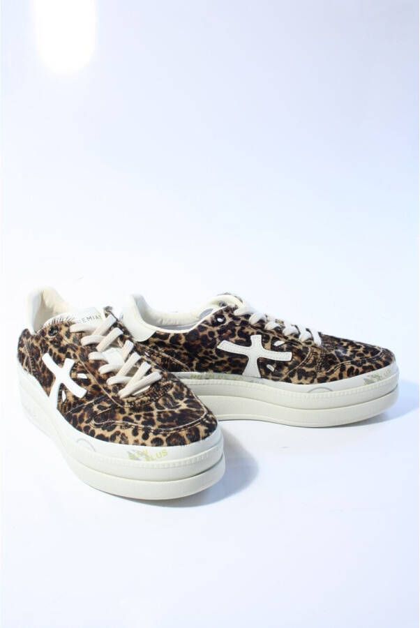Premiata Dames sneakers bruin