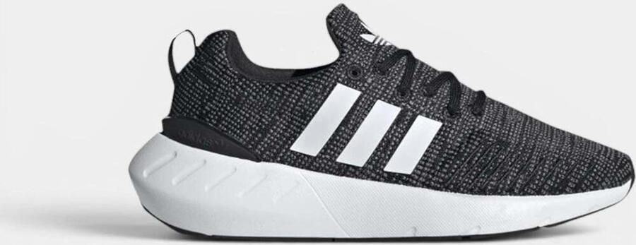 Adidas Lage Sneakers Swift Run 22 J "Core Black"