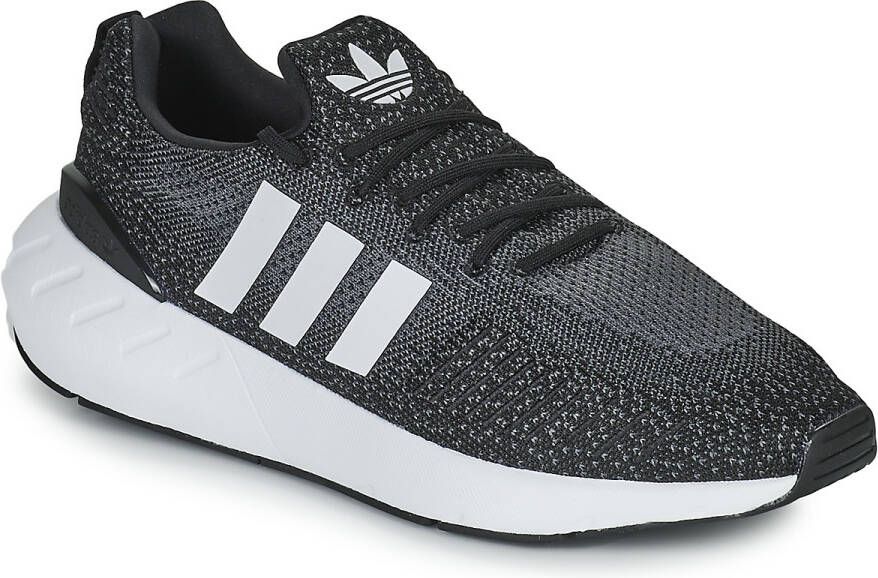 Adidas Lage Sneakers SWIFT RUN 22