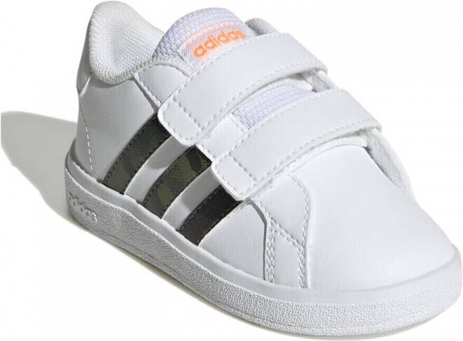 Adidas takkies sales for kids
