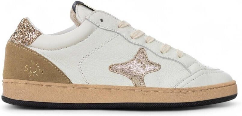 Ama Brand Lage Sneakers