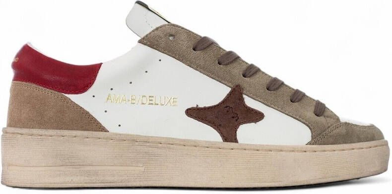 Ama Brand Lage Sneakers