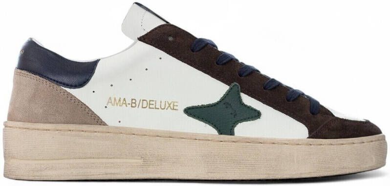 Ama Brand Lage Sneakers