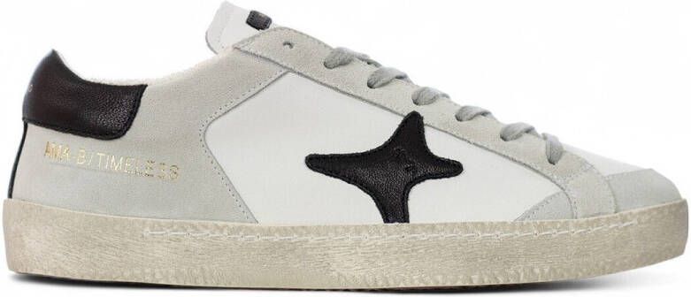 Ama Brand Lage Sneakers