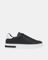 Armani Exchange sneakers met vetersluiting en logomotief - Zwart