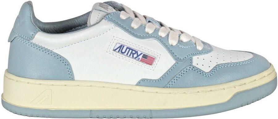 Autry Witte Veterschoenen met Gevulkaniseerde Rubberen Zool Blue Dames