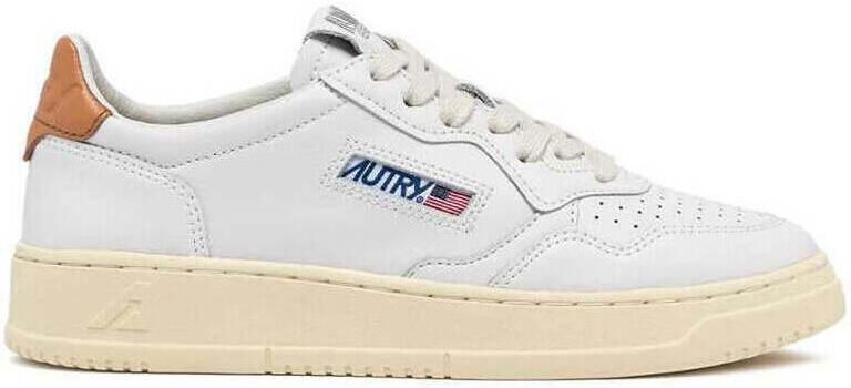 Autry Sneakers Medalist Low Woman Camel
