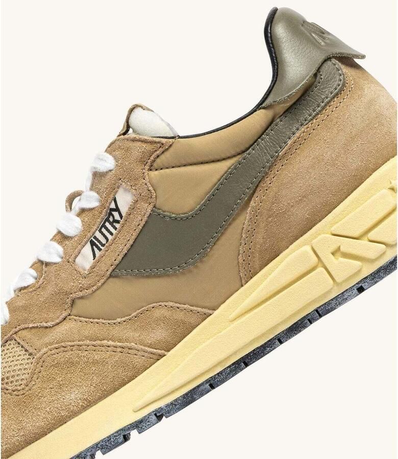 Autry Sneakers Reelwind Low Foam Verde Cubierta