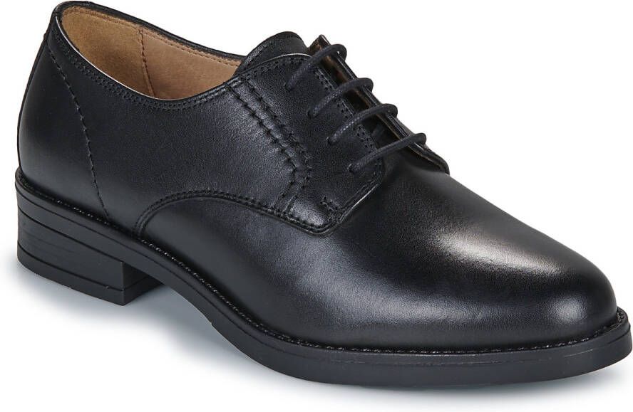 Betty London Nette schoenen CODE