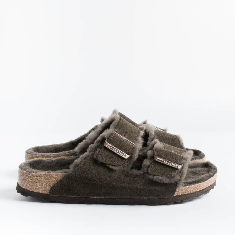 Birkenstock Sandalen Arizona Shearling Lined Suede Two-Strap Sandals in bruin - Foto 10
