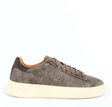 Blauer Sneakers
