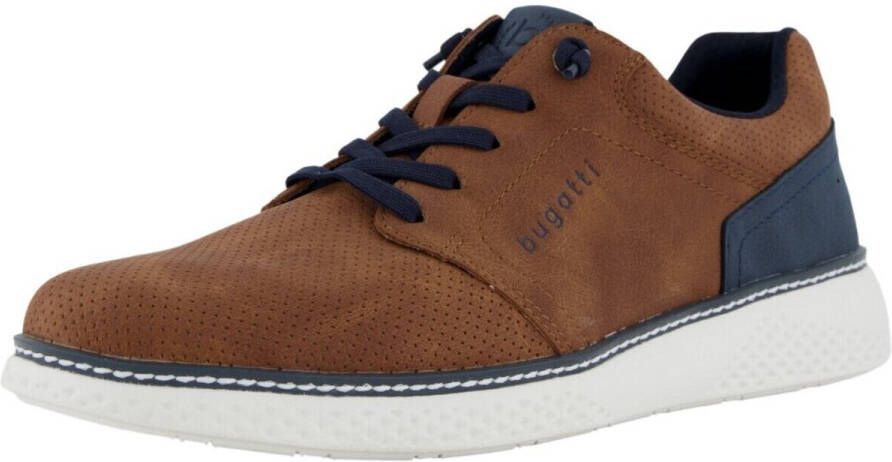 Bugatti Slip-on sneakers Lage schoen vrijetijdssneaker met perforatie elastische veters