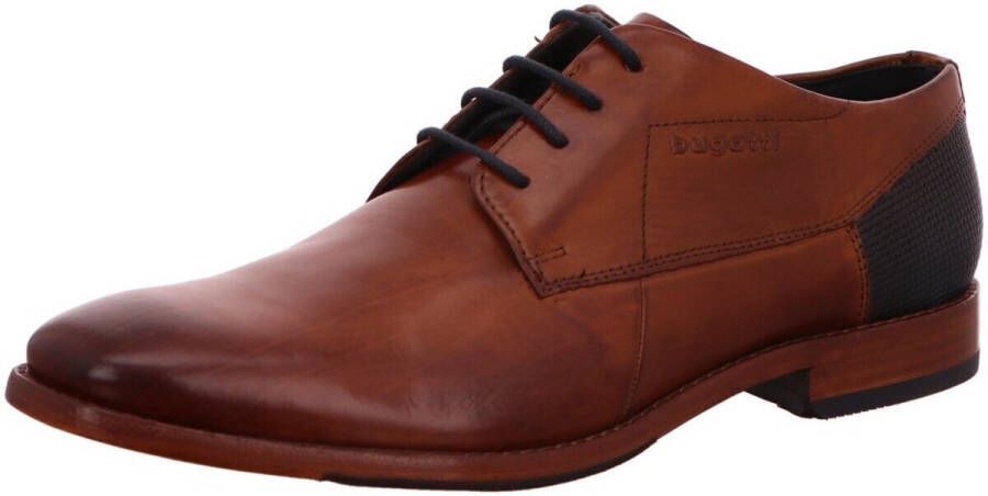 Bugatti Veterschoenen met contrastbeleg bij de hiel