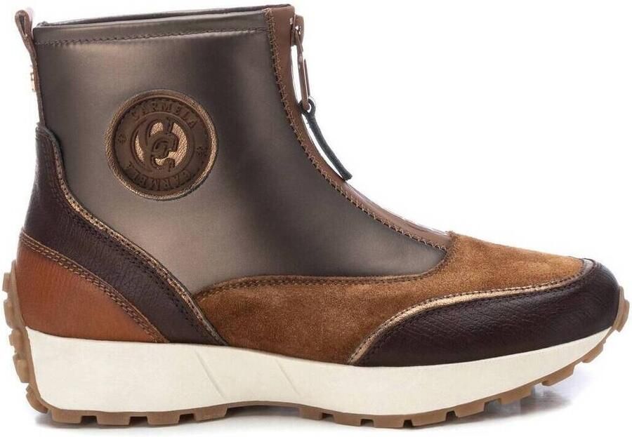 Carmela Enkellaarzen 16199501