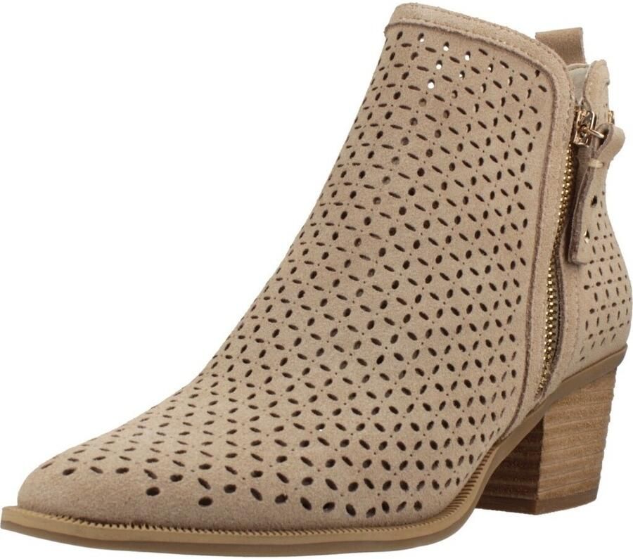 Carmela Enkellaarzen BOTIN